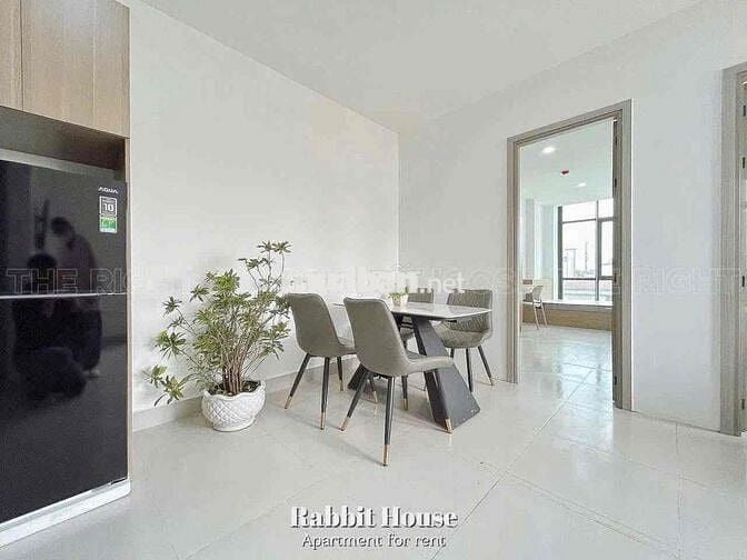 CHO THUÊ CĂN HỘ 2PN FULL NỘI THẤT CỬA SỔ BAN CÔNG TRẦN HƯNG ĐẠO QUẬN 1