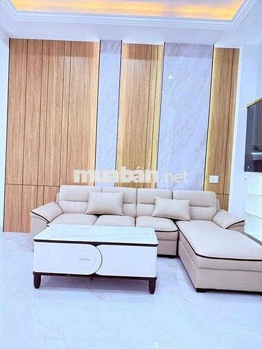 chinh chủ bán nhà trệt 2 lầu đường Nguyên Trung Trực gần chợ dĩ an