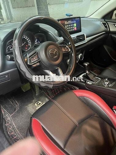 Mazda 3 2017 1.5 AT Sedan - 16000 km