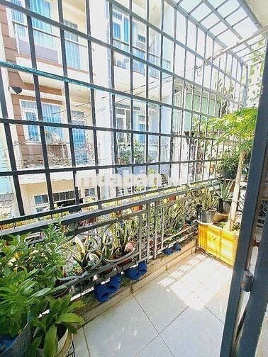 QUANG TRUNG- NGAY CHỢ HẠNH THÔMG TÂY-60M2-2 TẦNG KIÊN CỐ - GIÁ 5.7 TỶ.