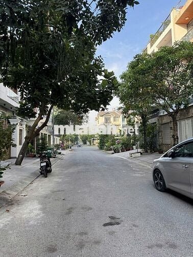 Bán đất hẻm xe hơi đẹp 105 Vườn Lài, DT: 4,5x19m. 88m2. Sổ riêng.