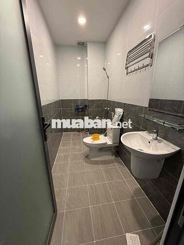 CHO THUÊ NHÀ MỚI XÂY 4 PHÒNG NGỦ BAN CÔNG
