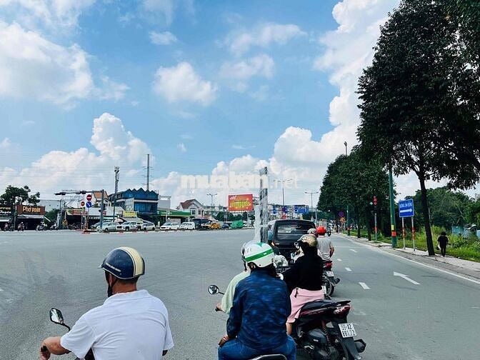 BÁN GẤP NHÀ MỚI 5 TẦNG OTO THÔNG RA PHẠM VĂN ĐỒNG THU NHẬP KHỦNG 15TR!
