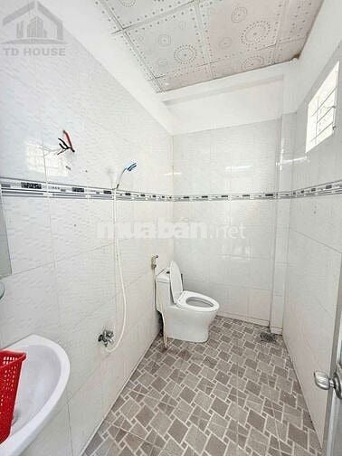 Nhà 5x20 trệt lửng KDC Bình Nhựt