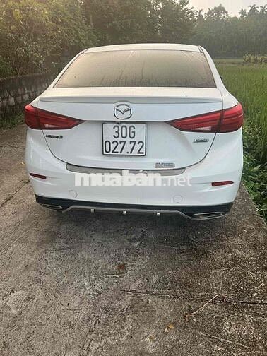 Mazda 3 2017 1.5 AT Sedan - 16000 km