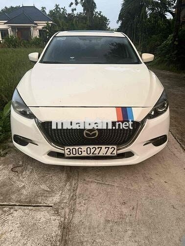 Mazda 3 2017 1.5 AT Sedan - 16000 km