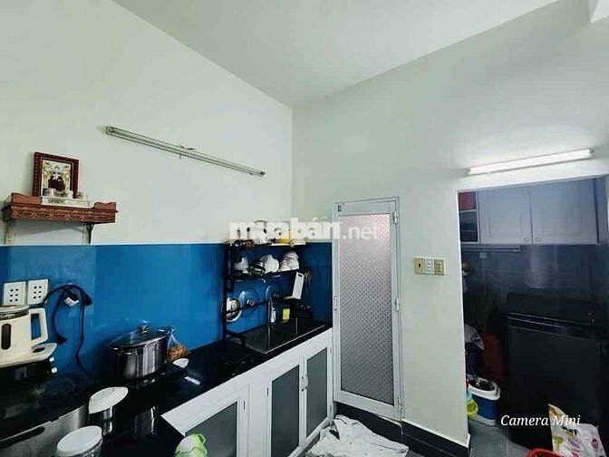 BÁN CHUNG CƯ ĐƯỜNG TRẦN KẾ XƯƠNG TẦNG 1 HAI MẶT THOÁNG CHỈ NHỈNH 2TỶ
