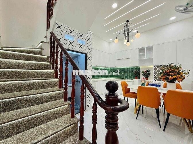 Nhà ngay KCN Sóng Thần chỉ với 2TỶ550 ở đường Nguyễn Du, phường Dĩ An.