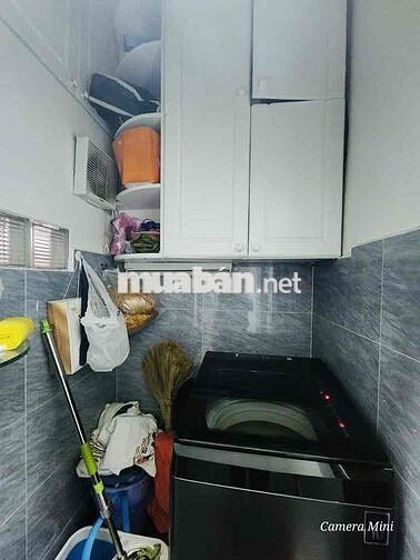 BÁN CHUNG CƯ ĐƯỜNG TRẦN KẾ XƯƠNG TẦNG 1 HAI MẶT THOÁNG CHỈ NHỈNH 2TỶ