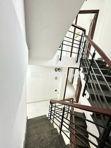 MẶT TIỀN TRẦN QUANG KHẢI QUẬN 1 (THANG MÁY) 13 PN ( NỞ HẬU 8M )