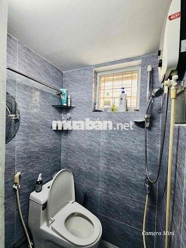 BÁN CHUNG CƯ ĐƯỜNG TRẦN KẾ XƯƠNG TẦNG 1 HAI MẶT THOÁNG CHỈ NHỈNH 2TỶ