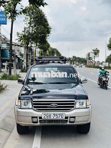 Ford Everest 2006 2.6L 4x2 MT - 300000 km