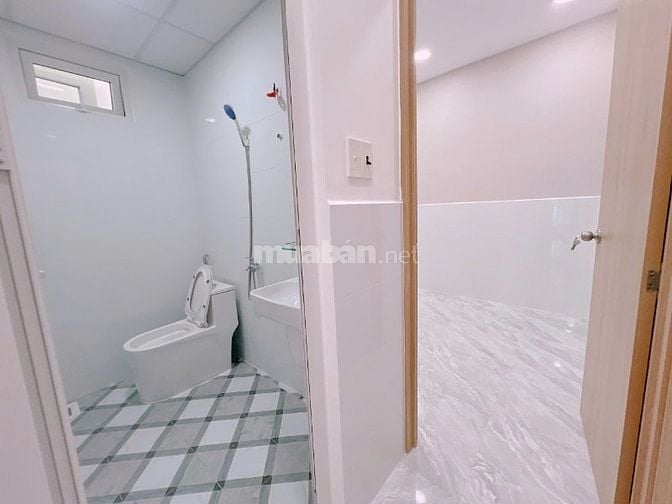 327/07A Sư Vạn Hạnh, 1 trệt 1 lầu, 3PN, 5X12M có sân rộng