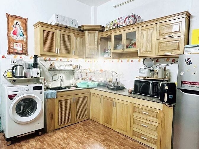 SÁT BÊN EMART - NHÀ 1 TRỆT LẦU - 50M2 - CHỈ HƠN 4TY.