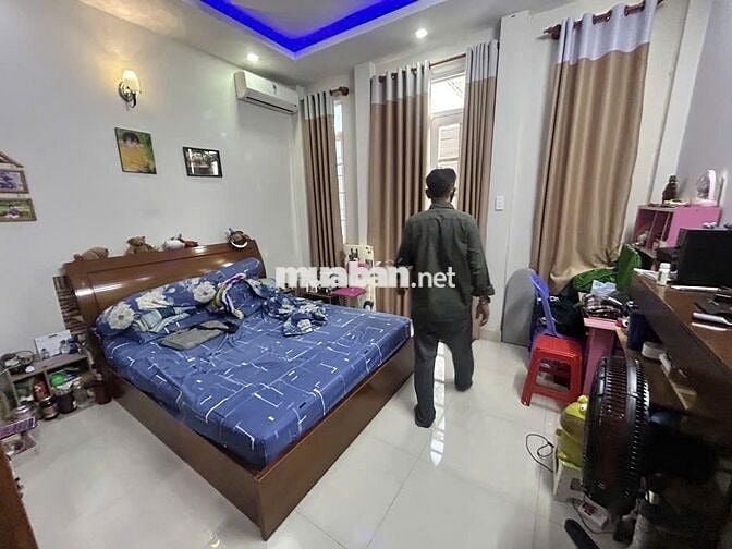NHÀ ĐẸP 4 TẦNG, DT (4X12,5)M2, GẦN NGÃ TƯ BỐN XÃ, 5,5 TỶ CÒN TL