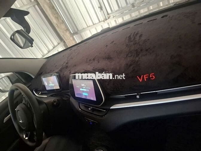 VinFast VF5 Plus 2025  - 8000 km