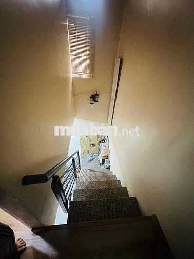 NHÀ 2txx + GẦN 30m2 GẦN HẺM XE HƠI