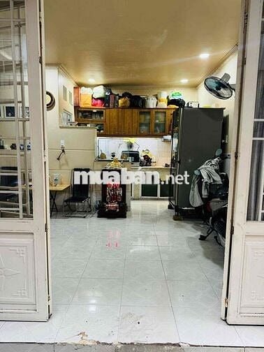 NHÀ 2txx + GẦN 30m2 GẦN HẺM XE HƠI