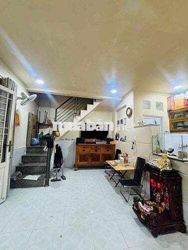 NHÀ 2txx + GẦN 30m2 GẦN HẺM XE HƠI