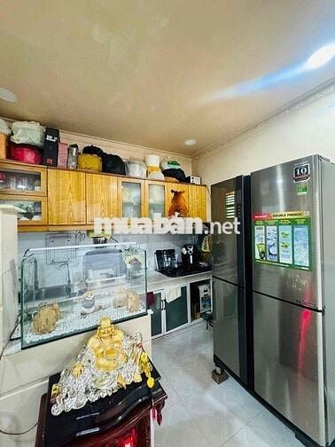 NHÀ 2txx + GẦN 30m2 GẦN HẺM XE HƠI
