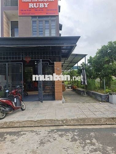 Cần Bán Lô Đất Kẹp Công Viên Hiếm Khi Ra Thị Trường
