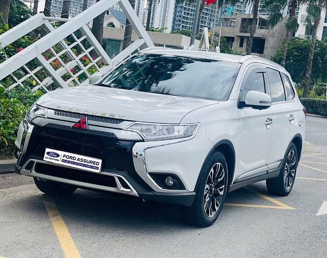 MTISUBISI OUTLANDER 2.0L  2020