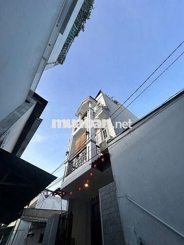 NHÀ ĐẸP 4 TẦNG, DT (4X12,5)M2, GẦN NGÃ TƯ BỐN XÃ, 5,5 TỶ CÒN TL