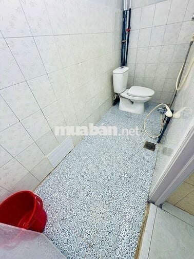 Kẹt tiền bán gấp nhà cấp 4 tiện xây mới dt 3×10 hẻm trước nhà 3m
