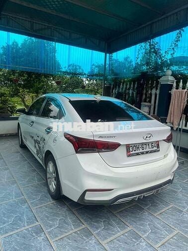 Hyundai Accent 2018 1.4 MT - 130000 km