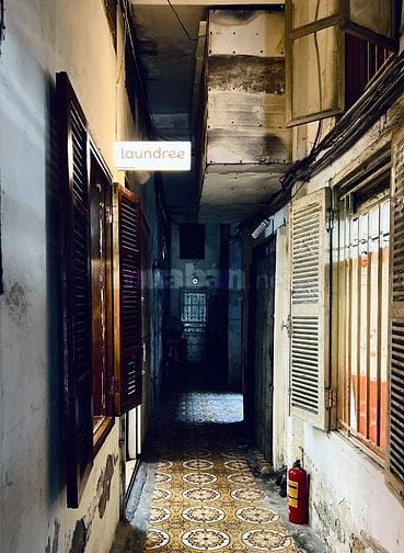 Bán nhà ngay sau lưng căn mặt tiền phố cổ 