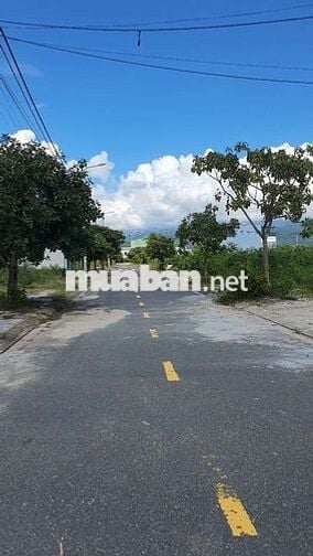 Cần Bán Lô Đất Kẹp Công Viên Hiếm Khi Ra Thị Trường