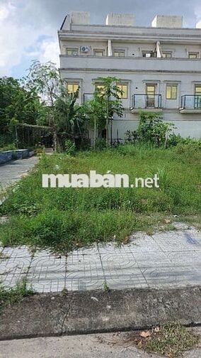 Cần Bán Lô Đất Kẹp Công Viên Hiếm Khi Ra Thị Trường