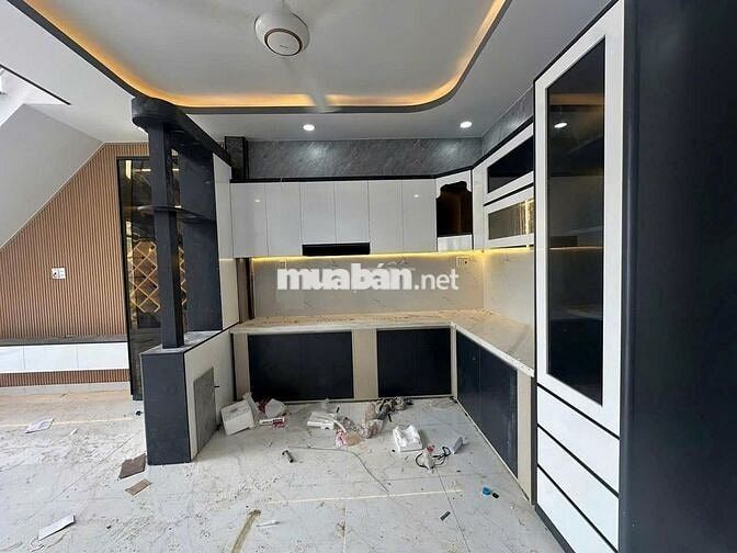 Cần bán nhà ngay Đ.Đoàn Nguyễn Tuấn Giá 1 tỷ 540 triệu/ 98m2