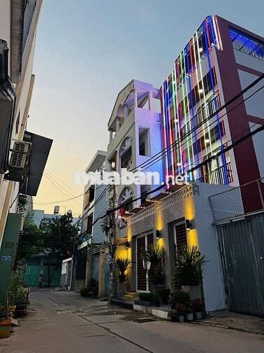 Bán CHDV 13p đường Nguyễn Gia Trí  khu làng sinh viên Bình Thạnh.