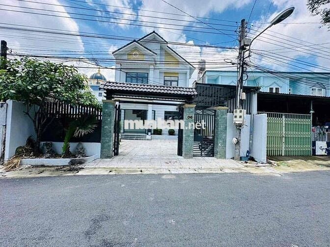 CHO THUÊ NHÀ MẶT TIỀN PHƯỜNG PHÚ MỸ SIÊU RỘNG