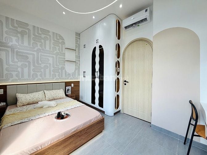 CHÍNH CHỦ BÁN NHÀ ĐẸP PHẠM VĂN CHIÊU MỚI XÂY TRỆT 2 LẦU FULL NỘI THẤT