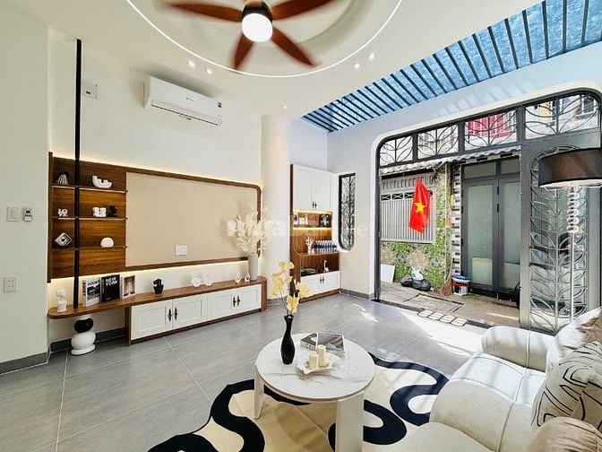 CHÍNH CHỦ BÁN NHÀ ĐẸP PHẠM VĂN CHIÊU MỚI XÂY TRỆT 2 LẦU FULL NỘI THẤT