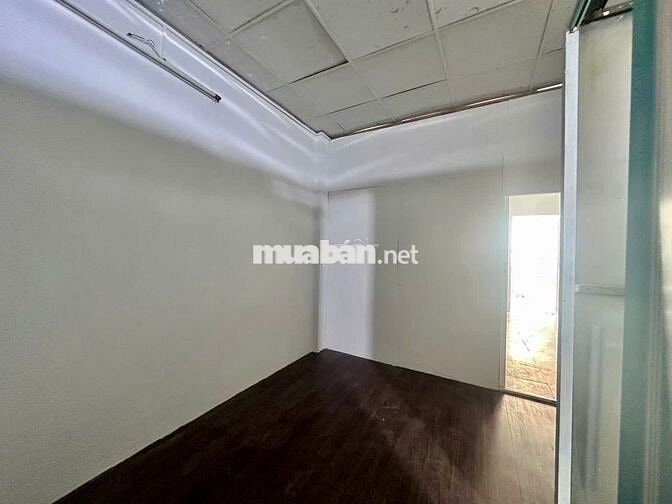 NGUYÊN CĂN QUẬN 3 NHÀ SẠCH ( 2PN - ngang 4m )
