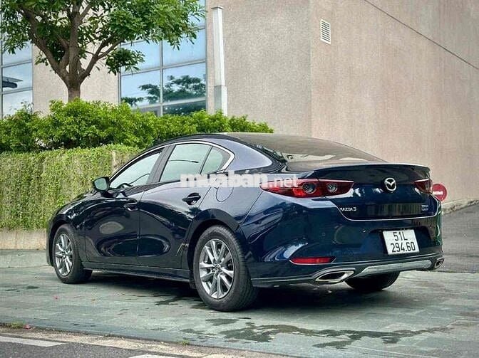 Mazda 3 2024 1.5L Luxury - 10000 km