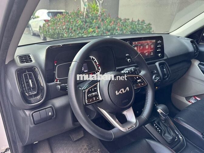 Kia Sonet 2024 màu trắng, xe chính chủ