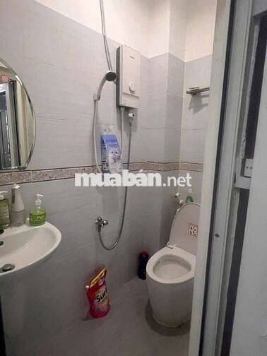 Bán nhà An Dương Vương 1 trệt 2 lầu