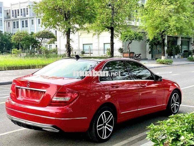 Mercedes Benz C Class 2013 C200 - 110000 km