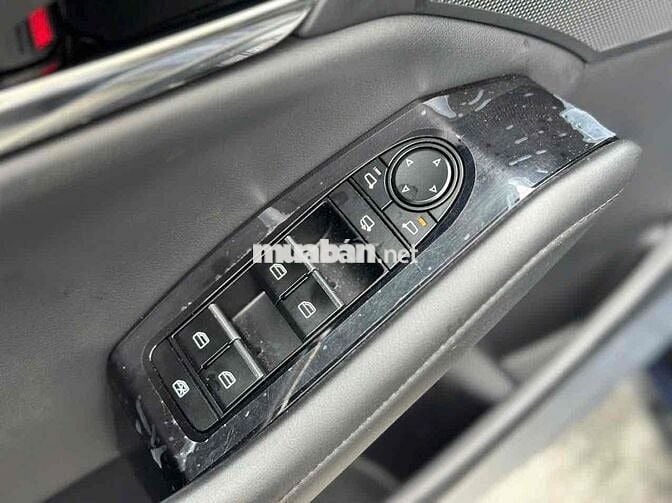 Mazda 3 2024 1.5L Luxury - 10000 km
