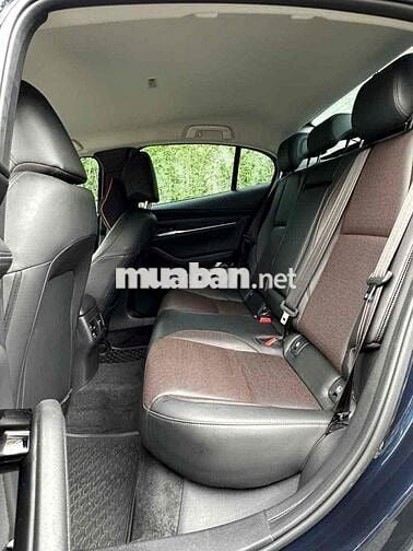 Mazda 3 2024 1.5L Luxury - 10000 km