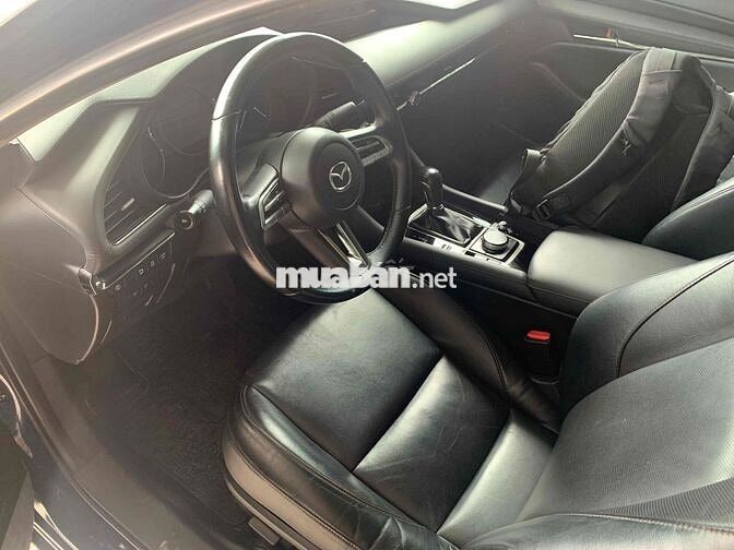 Mazda 3 2022 1.5L Premium - 64000 km