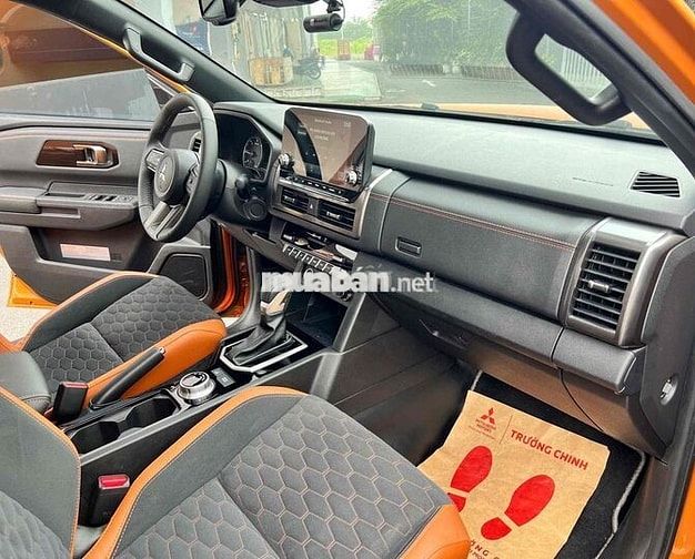 Mitsubishi Triton 2024 Athlete 4WD AT - 15500 km