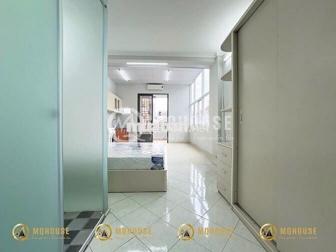 Cho thuê căn hộ gần Limtower, MarQ,Máy Giặt Riêng, Balcony/Cửa Sổ Trời