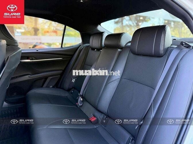 Toyota Camry 2024 2.0Q - siêu lướt 14.000 km