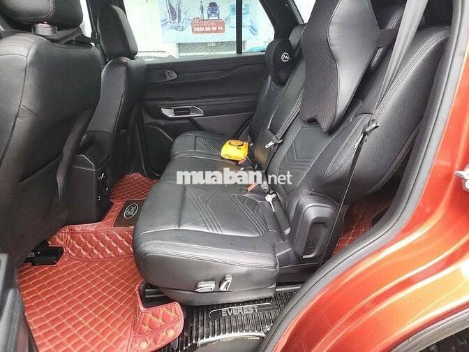 Everest Titanium Xe Chuẩn Đẹp Bán Tại Hãng Ford