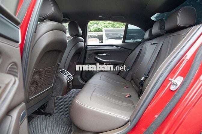 VINFAST LUX A BASE 2022-37000KM